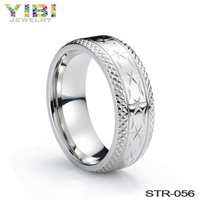 A fashionable stainless steel ring