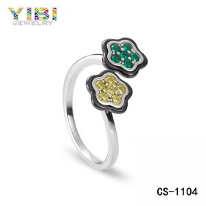 Women Elegant Silver Ceramic Ring with CZ Inlay