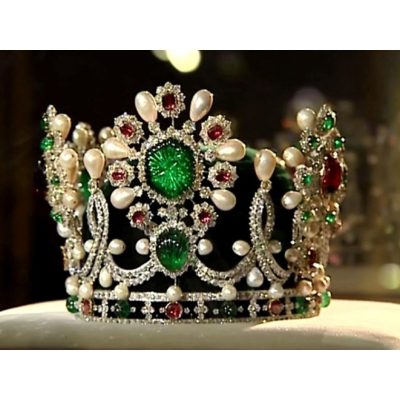 Aristocratic Temperament Royal Jewellery Style and Symbolism