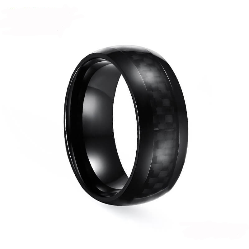 Gewölbter Ring aus schwarzem Edelstahl mit Kohlefaser